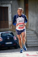 Passaggio al 14° Km nel borgo di Montesilvano Colle-190